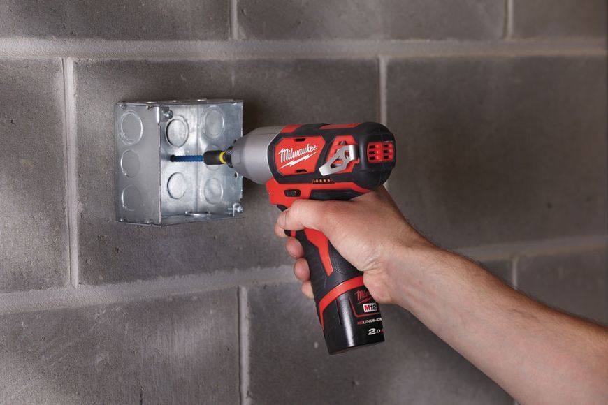 Гвинтокрут акумуляторний 1/4'' HEX MILWAUKEE, M12 BID-202C 4933441960 фото