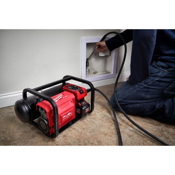 Компресор повітряний акумуляторний MILWAUKEE, M18 FUEL FAC-0 4933472166 фото