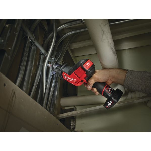 Пила сабельная аккумуляторная MILWAUKEE, M12 FUEL CHZ-0 4933446960 фото