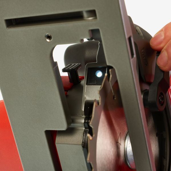 Пила дисковая ручная аккумуляторная MILWAUKEE, M12 FUEL CCS44-402X 4933448235 фото