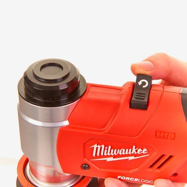 Пробійник гідравлічний акумуляторний MILWAUKEE, M18 HKP-201C 4933451202 фото