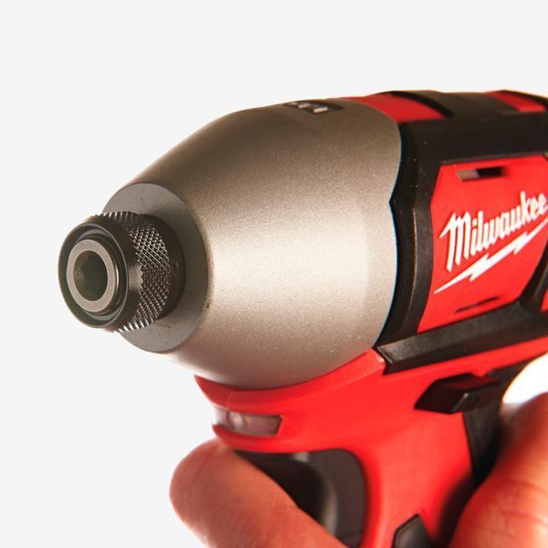 Винтоверт аккумуляторный 1/4'' HEX MILWAUKEE, M18 BID-402C 4933443580 фото