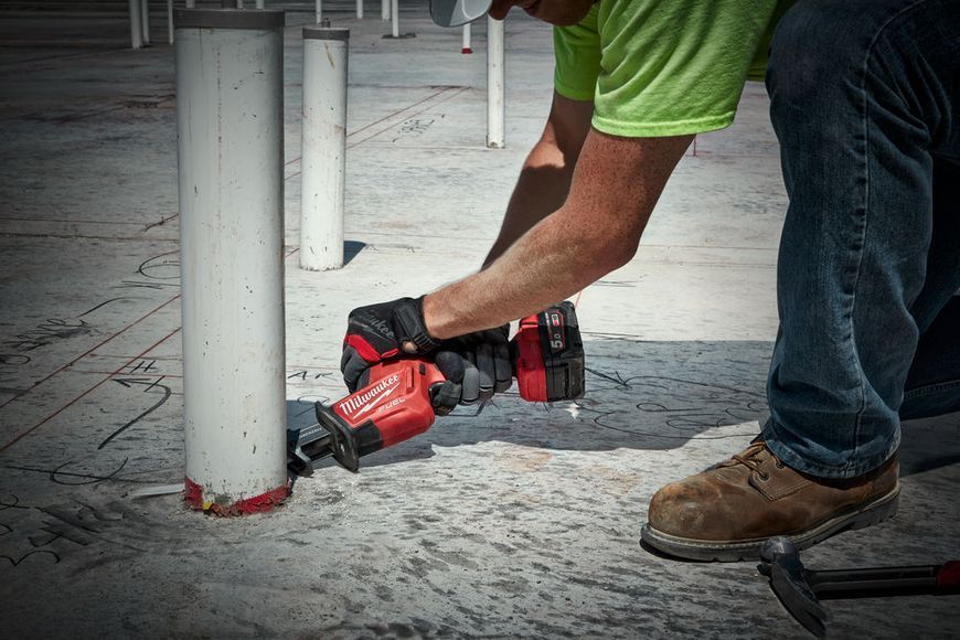 Пила сабельная аккумуляторная MILWAUKEE, M18 FUEL FHZ-502X 4933459885 фото