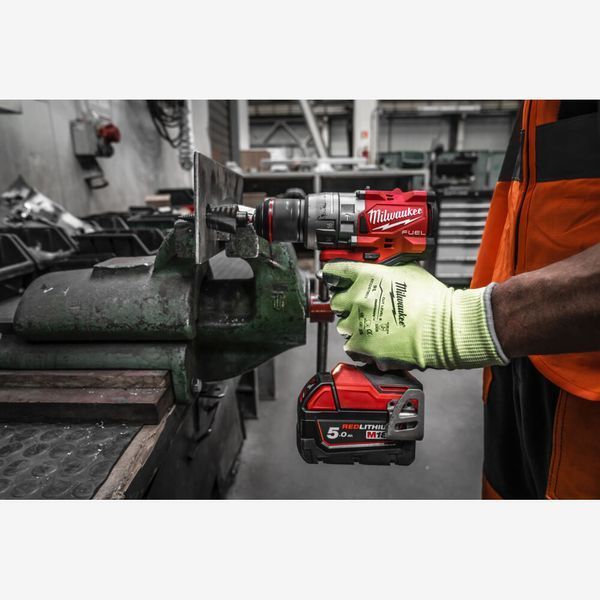 Дриль-шурупокрут з ударом акумуляторний MILWAUKEE, M18 FUEL FPD3100P-502P 4933498240 фото
