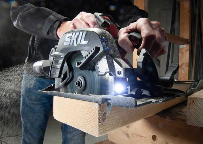 Пила циркулярна акумуляторна безщіткова, SKIL 3571 CA XP + акумулятор 5 Ah + USB адаптер SW1E3571CA+BR1E3105AA+VA1E3162CA 11071600304 промо-комплект SW1E3571CA+BR1E3105AA+VA1E3162CA фото