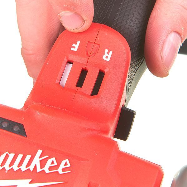 Шліфмашина універсальна відрізна акумуляторна MILWAUKEE M12 FUEL FCOT-422X 4933464619 фото
